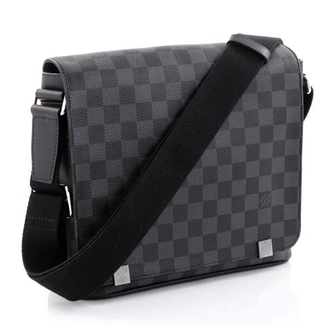 lv district pm 2018|lv pouch messenger.